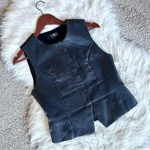 SI, Women’s Black Pinstripe Vest Size Small